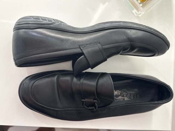 Salvatore Ferragamo Black Leather Gancini Loafers Size 9 D